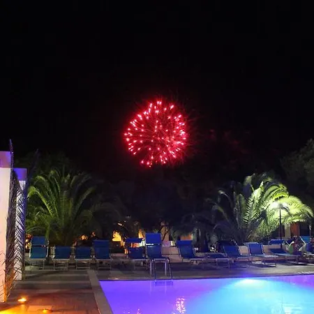 Vakantiepark Villaggio Baia Della Tufara 3*