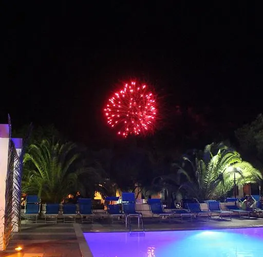 Aldeamento Turístico Villaggio Baia Della Tufara 3*