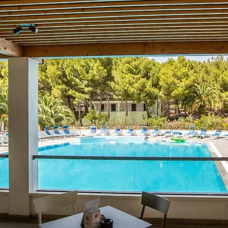 Villaggio Baia Della Tufara 3*