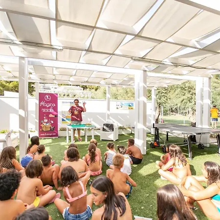 Villaggio Baia Della Tufara 3* ויאסטה