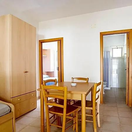 Villaggio Baia Della Tufara 3* ויאסטה